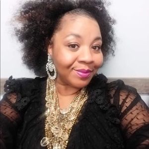 Meet your Posher, Taketha